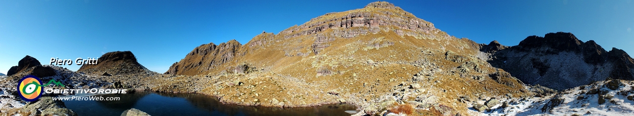 35 Dal lago il più alto dei Tre Pizzi, il Pietra Quadra, lo Spondone.jpg